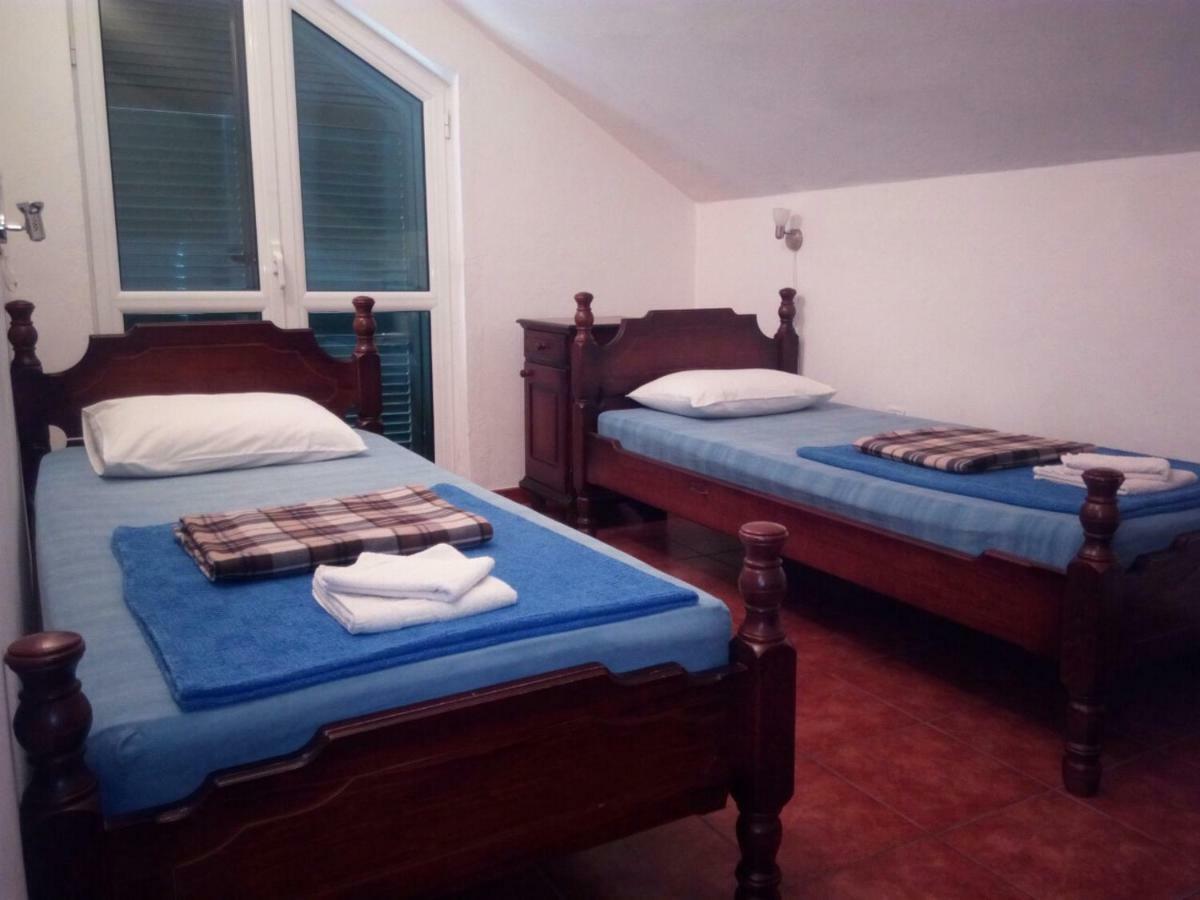 Apartmani Jasmina Котор Екстериор снимка