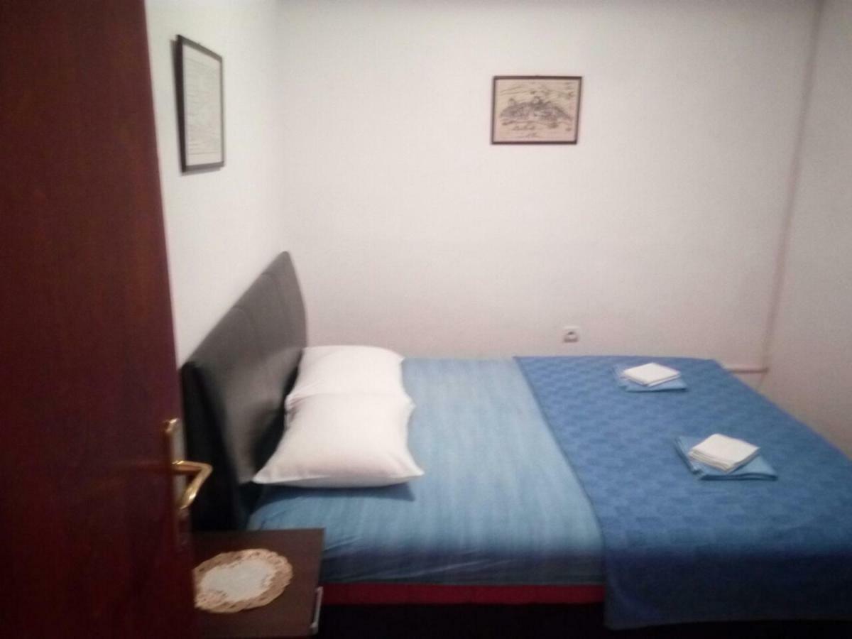 Apartmani Jasmina Котор Екстериор снимка